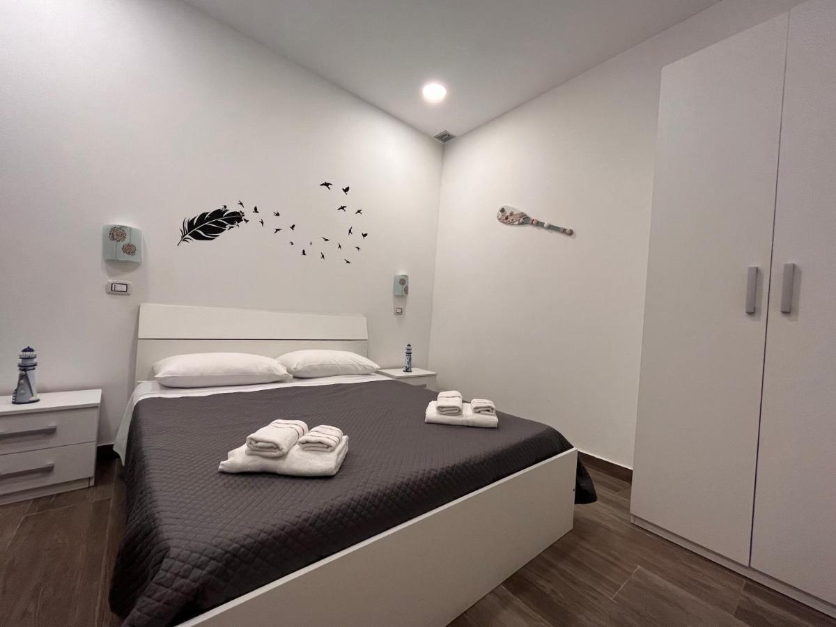 Stella Marina Apartment Сиракуза Екстериор снимка